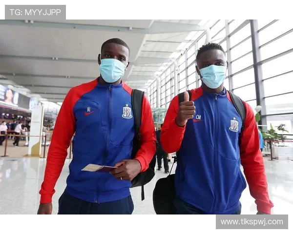 河南队今日启程前往上海浦东备战与海港热身赛全力以赴争取胜利